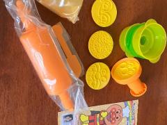 アンパンマンのお菓子作りキット $10