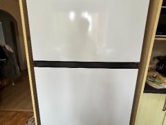 424L ハイセンス冷蔵庫 $500