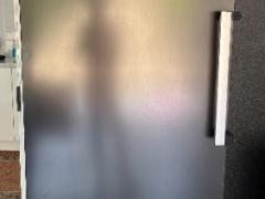 冷凍庫を売ります。