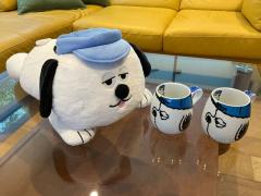 スヌーピーの兄弟「オラフ」特大ぬいぐるみ ＆ マグカップ2個