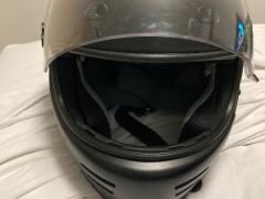 日本円支払いOK！ 自転車・バイク用フルフェイス型ヘルメット