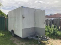 【売却】設備付き箱型トレーラー／$3,000＋GST／シドニ