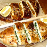 Number One の Pide（ピデ）: Spinach and cheese, spicy beef and more ($4.50)
