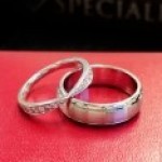 ダイヤモンドの婚約指輪と結婚指輪