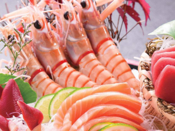 刺身、鍋、一品料理、デザートなど全て食べ放題&ビールが格安！