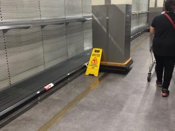 日本だけじゃなかった、買い占め運動！！