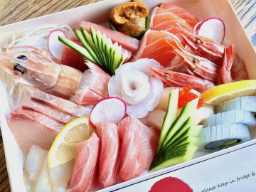 お好みで自由に選べる！寿司と和食のテイクアウェイ＆デリバリー