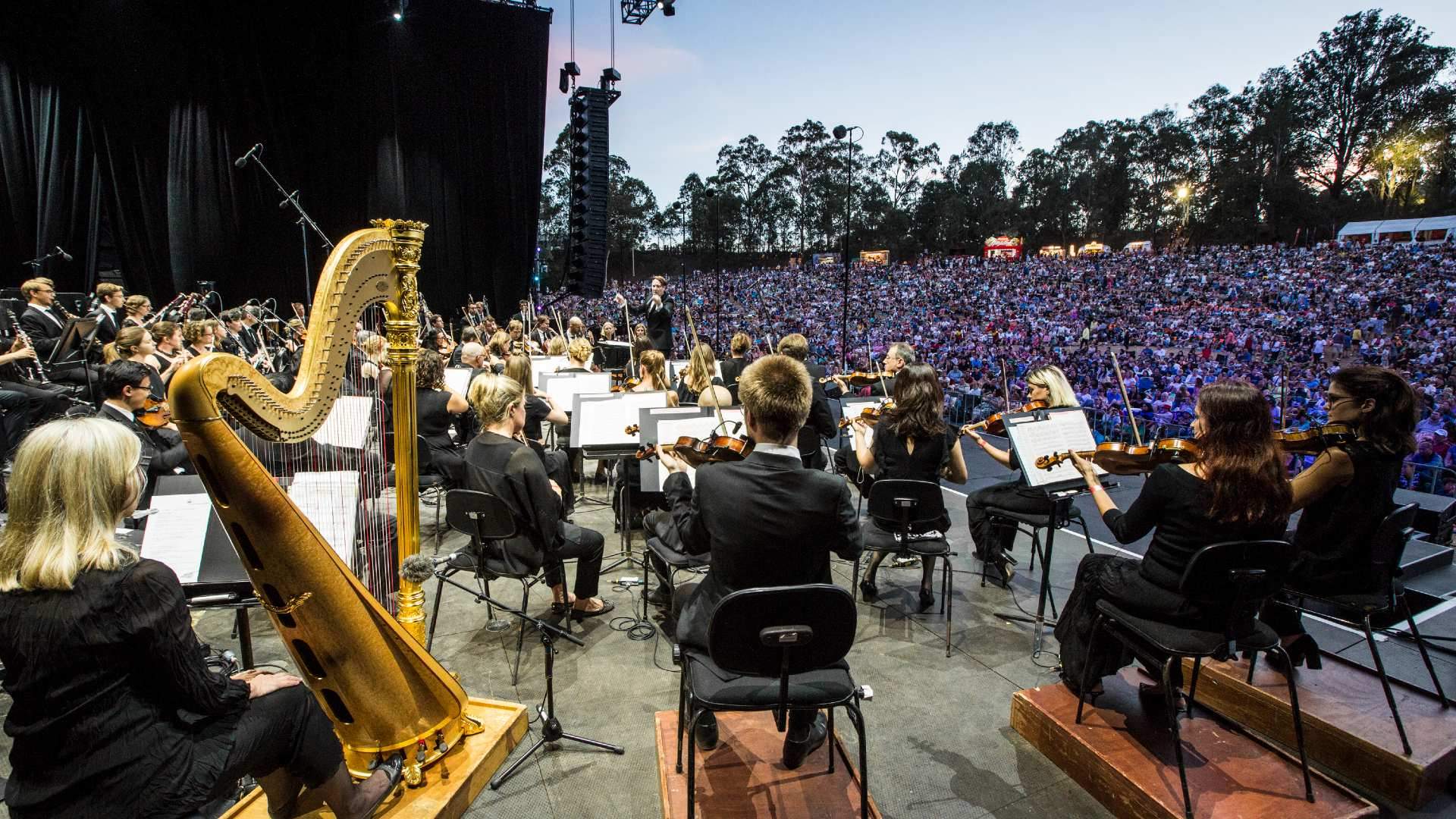 星空の下で楽しむシドニー交響楽団の無料オーケストラ