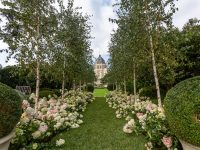 秋の美しい花々に酔いしれるカールトン庭園の花の祭典