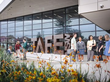 TAFE NSWから学費15％免除の奨学金が出ました！