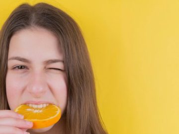 よく噛む人は老けにくい？小顔効果のカギは正しい噛み合わせ