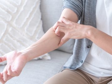 【対象者は無料】帯状疱疹やRSV感染の重症化を防ぐ予防接種