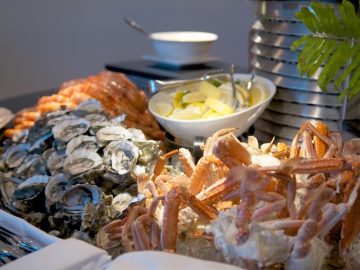 【ケアンズ】真夏の大晦日シーフード食べ放題ディナー