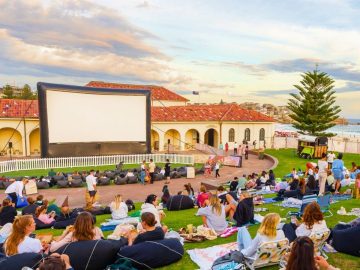 夏のビーチの風物詩！サンセットシネマを楽しもう