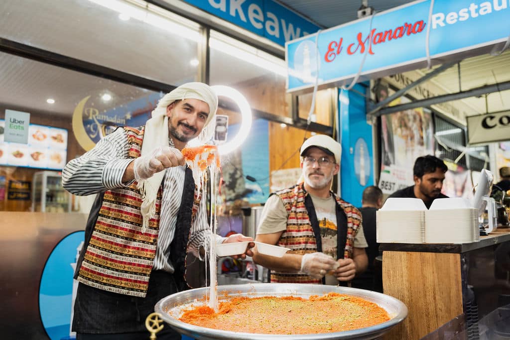 夜2時までグルメを楽しめるラマダンナイトマーケット