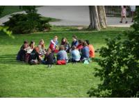 海外生活してると自然とスピーキング力が向上するのは間違い？