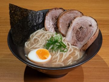 シドニーで家系＆博多ラーメン！焼肉横丁こだわりの新ランチ始動